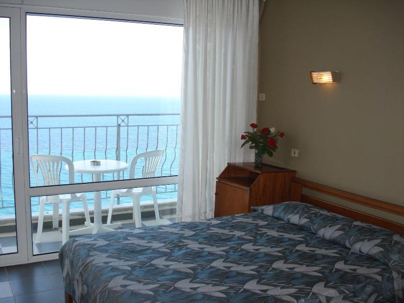 Hotel Alkyonis Platamonas Buitenkant foto